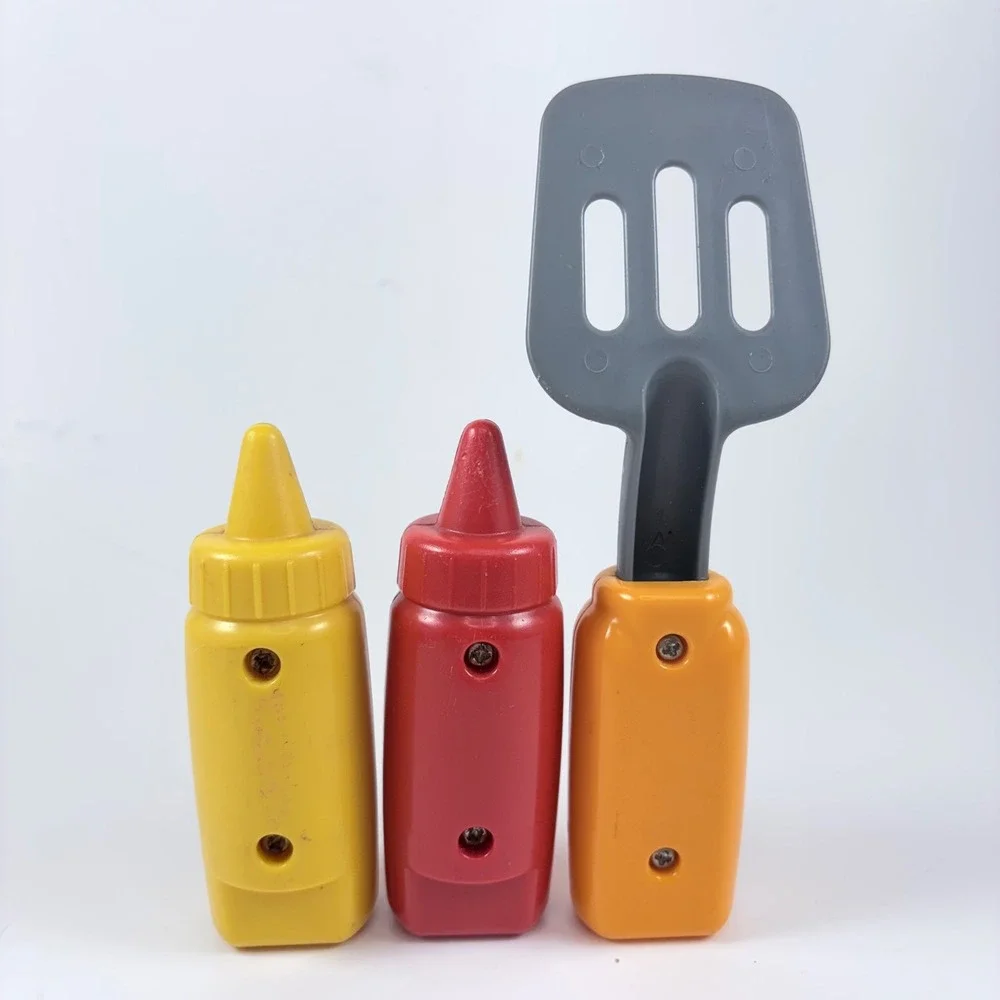 2002 Playskool Bobby Q Talking Grill Replacements Mustard Ketchup Spatula